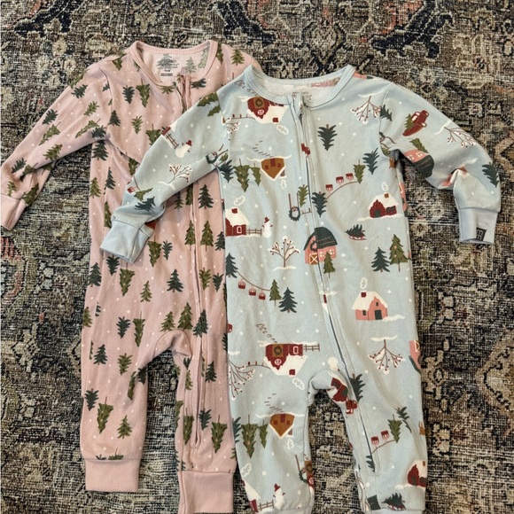 Modern Moments Christmas baby Onesies with Forest and Winter village Pattern - Picture 1 of 2